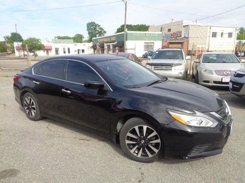 Used 2018 Nissan Altima 2.5 SV FWD image 7