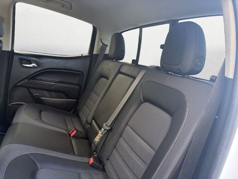 Used 2022 GMC Canyon AT4 image 10