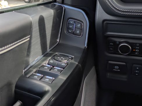 New 2025 Ford F150 Lightning Platinum image 48