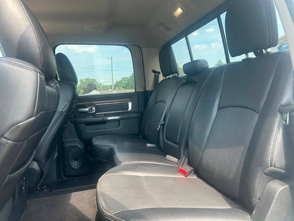 Used 2017 RAM 1500 Laramie w/ Convenience Group AWD/4WD image 16