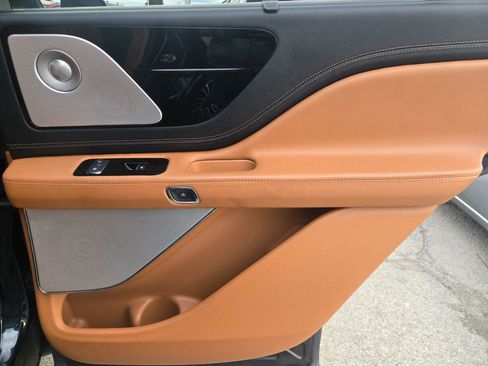 Used 2020 Lincoln Aviator Black Label w/ Dynamic Handling Package image 17