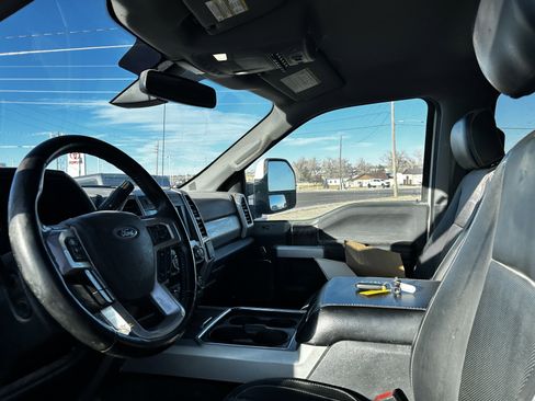 Used 2019 Ford F350 Lariat w/ Lariat Ultimate Package image 9