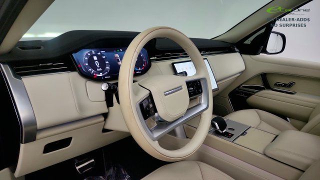 Used 2024 Land Rover Range Rover SE AWD/4WD image 45
