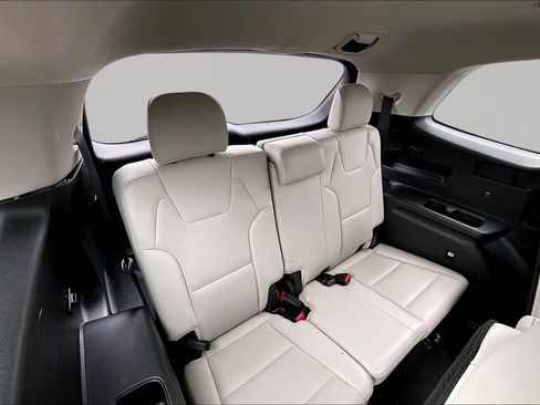Used 2022 Kia Telluride EX w/ EX Premium Package image 28