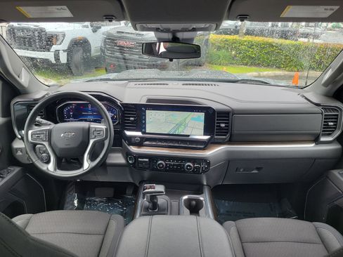 Used 2025 Chevrolet Silverado 1500 LT Trail Boss image 17