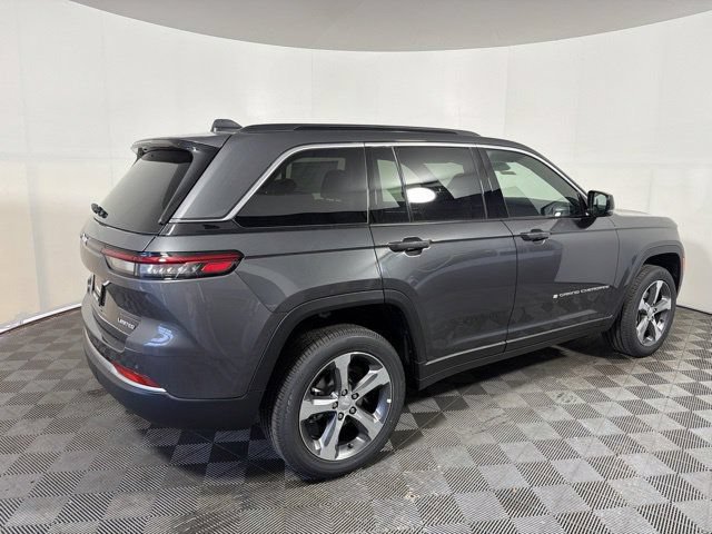 New 2026 Jeep Grand Cherokee Limited w/ Trailer Tow Package AWD/4WD image 14