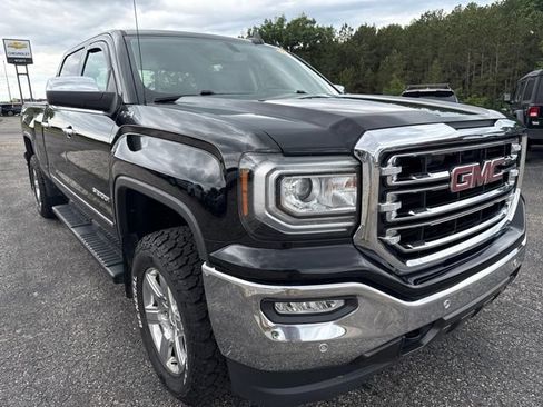 Used 2017 GMC Sierra 1500 SLT w/ SLT Preferred Package AWD/4WD image 3