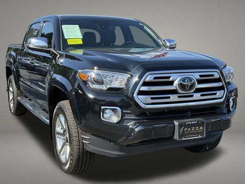 Used 2018 Toyota Tacoma Limited image 8