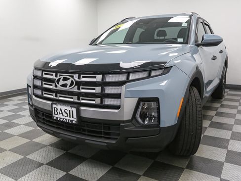 Used 2025 Hyundai Santa Cruz SEL AWD/4WD image 4