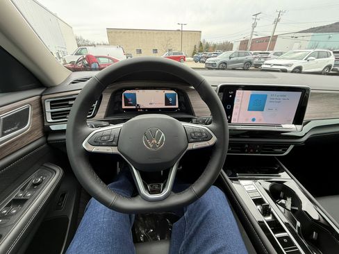 New 2026 Volkswagen Atlas SEL Premium R-Line AWD/4WD image 12