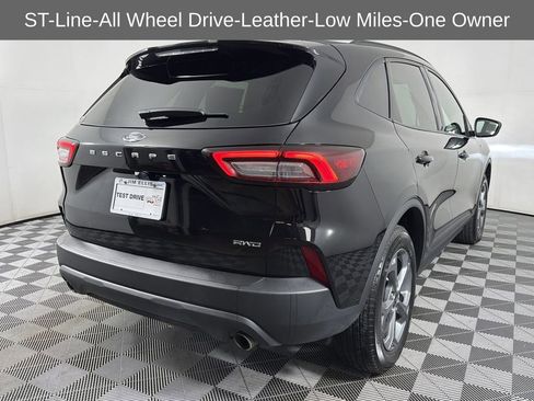 Used 2025 Ford Escape ST-Line image 6