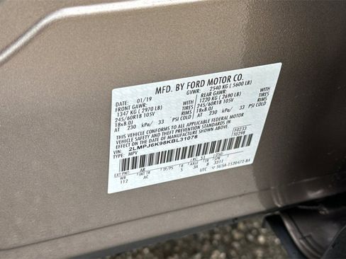 Used 2019 Lincoln Nautilus Select image 28