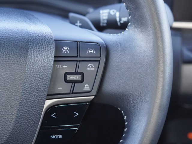 Used 2025 Toyota Camry SE FWD image 23