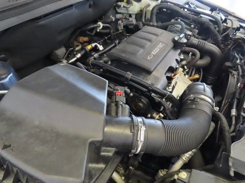 Used 2016 Chevrolet Cruze LTZ w/ Sun, Sound and Sport Package image 35