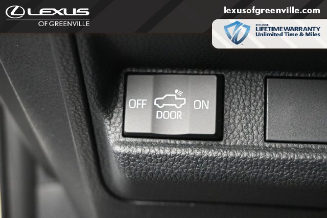 Used 2025 Toyota Tacoma SR AWD/4WD image 15