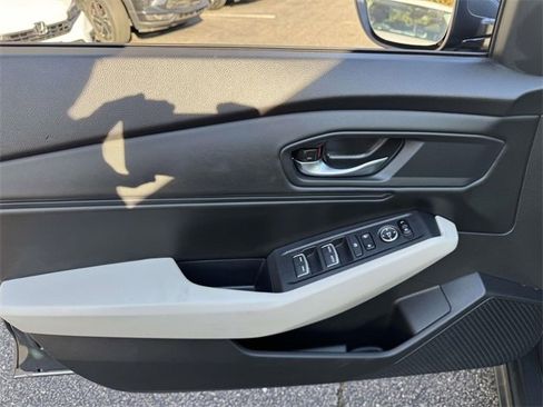 Certified 2023 Honda Accord EX image 15