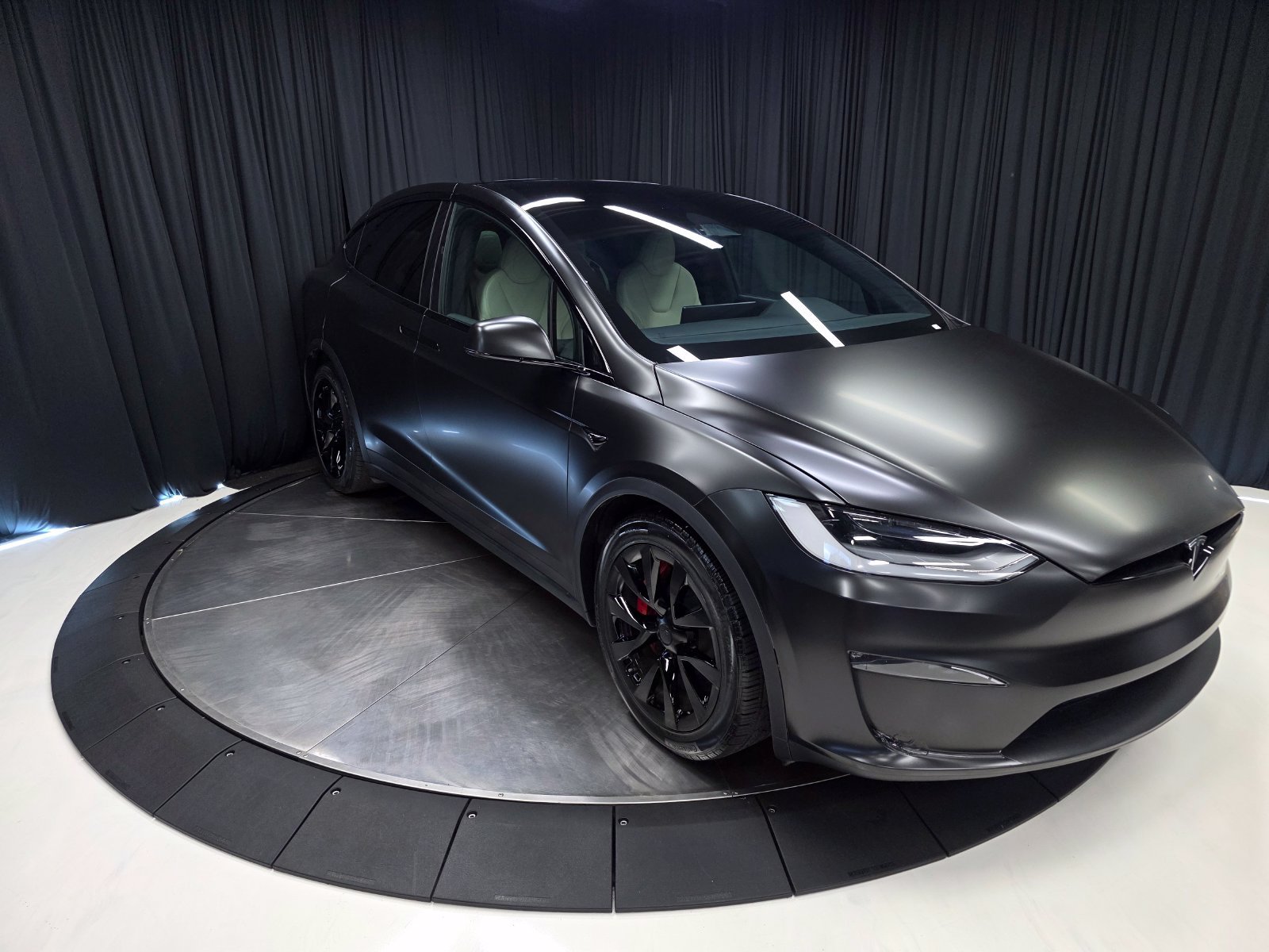 Used 2023 Tesla Model X Plaid AWD/4WD image 8