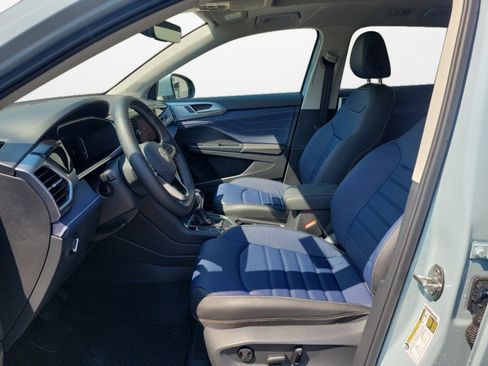 New 2026 Volkswagen Taos SEL AWD/4WD image 9