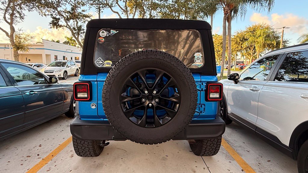 Used 2021 Jeep Wrangler Sport AWD/4WD image 6
