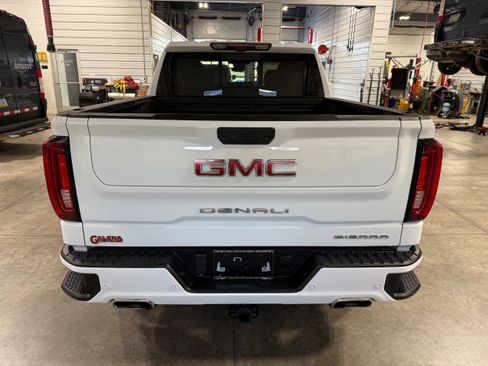 Used 2024 GMC Sierra 1500 Denali w/ Technology Package image 24