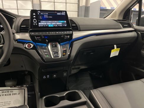 Used 2025 Honda Odyssey Touring image 23