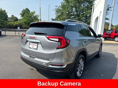 Used 2024 GMC Terrain SLT FWD image 7