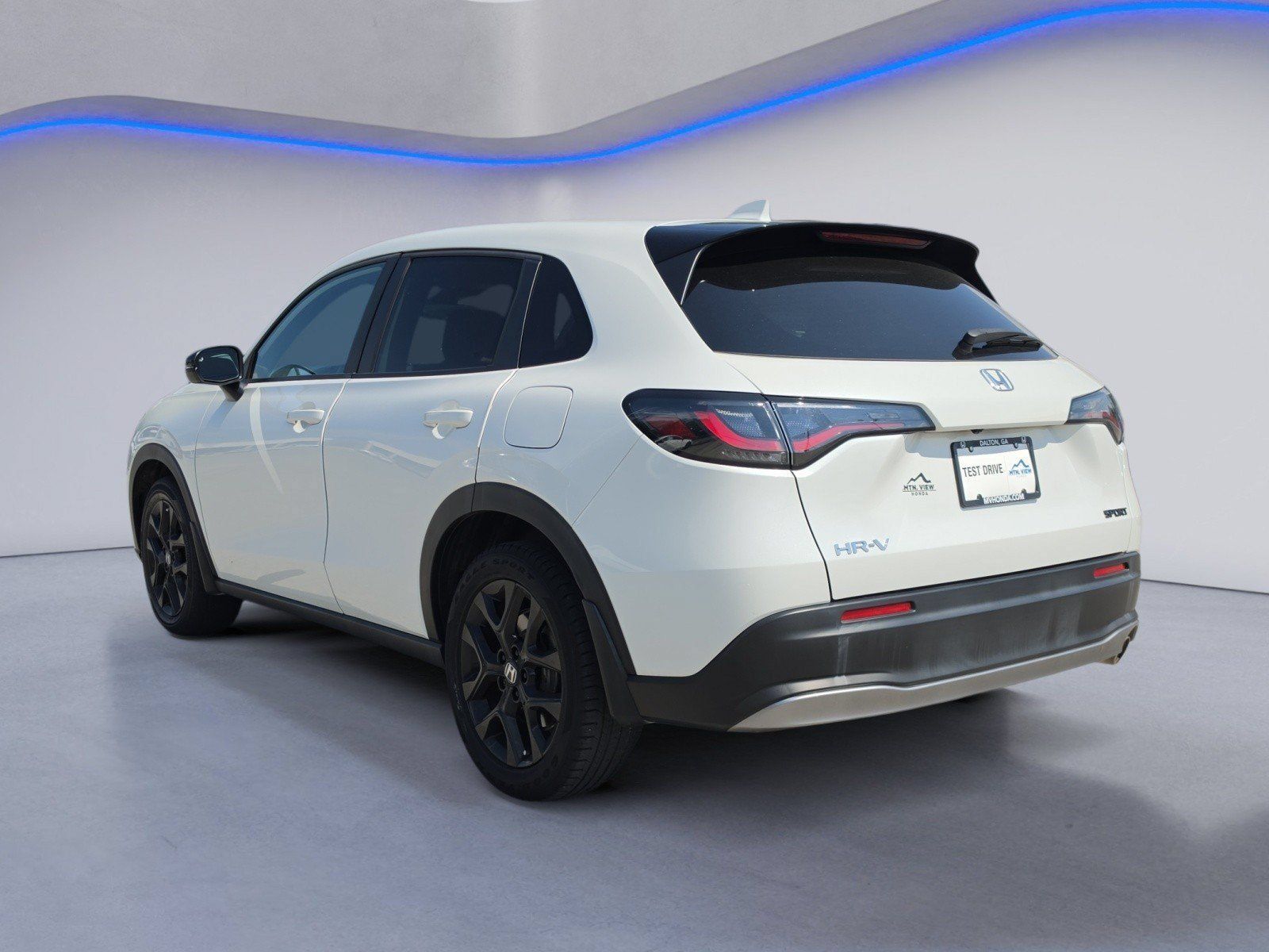 Used 2024 Honda HR-V Sport image 3