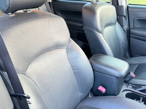 Used 2015 Subaru Forester 2.0XT Touring w/ Eyesight & Navigation System image 28