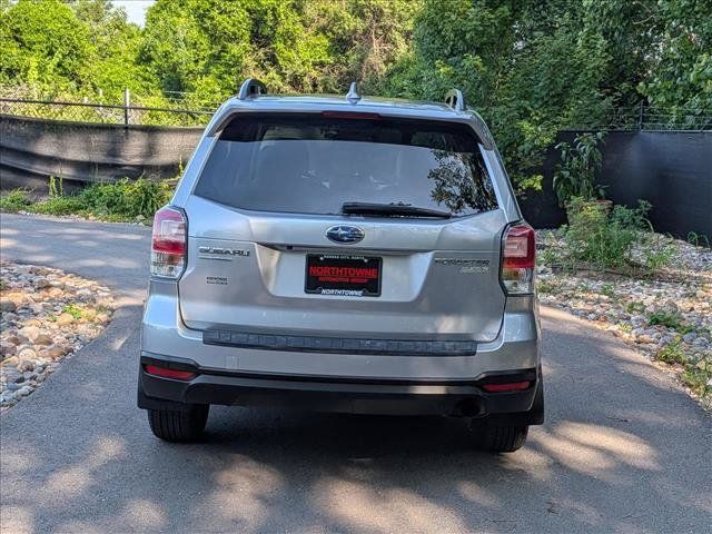 Used 2017 Subaru Forester 2.5i Limited AWD/4WD image 4