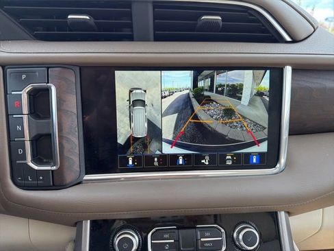 Used 2023 GMC Yukon Denali AWD/4WD image 21