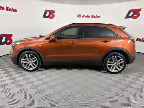 Used 2019 Cadillac XT4 Sport FWD image 3