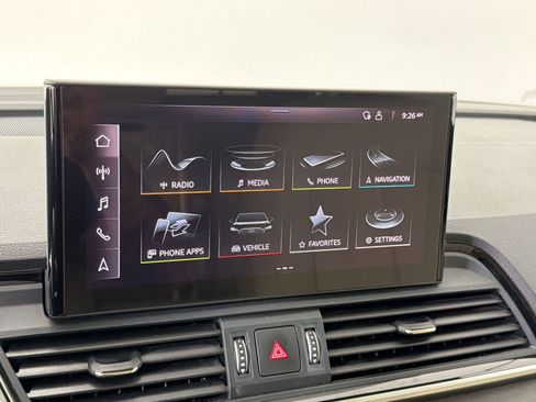 Used 2023 Audi Q5 2.0T Premium w/ Convenience Package image 29