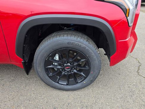 Used 2025 Toyota Tundra Limited w/ TRD Off-Road Package image 10