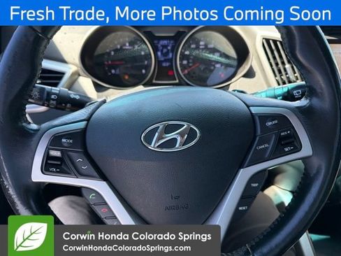 Used 2013 Hyundai Veloster w/ Tech Pkg FWD image 11