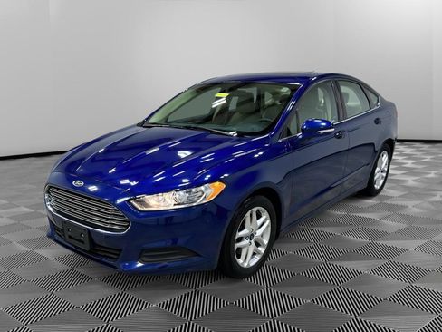 Used 2014 Ford Fusion SE image 1
