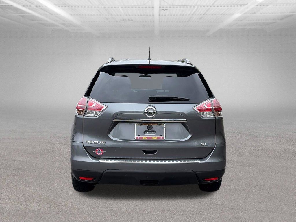 Used 2015 Nissan Rogue SL w/ SL Premium Package FWD image 5