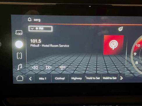 Used 2022 GMC Sierra 1500 AT4 AWD/4WD image 10