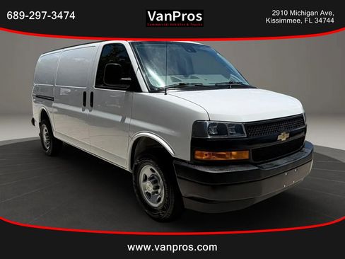 Used 2021 Chevrolet Express 2500 w/ Driver Convenience Package RWD image 6