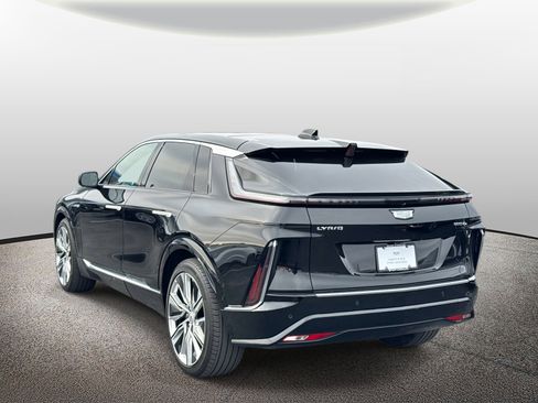 Certified 2024 Cadillac Lyriq Luxury w/ LPO, Floor Liner Package image 24