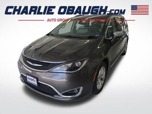 Used 2020 Chrysler Pacifica Limited image 1