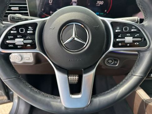 Used 2023 Mercedes-Benz GLS 450 4MATIC image 42