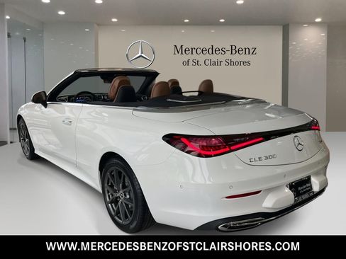 New 2026 Mercedes-Benz CLE 300 4MATIC Cabriolet image 3