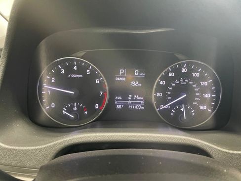 Used 2017 Hyundai Elantra SE FWD image 26