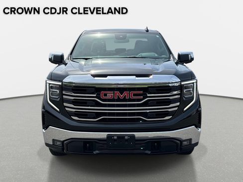 Used 2025 GMC Sierra 1500 SLT AWD/4WD image 10