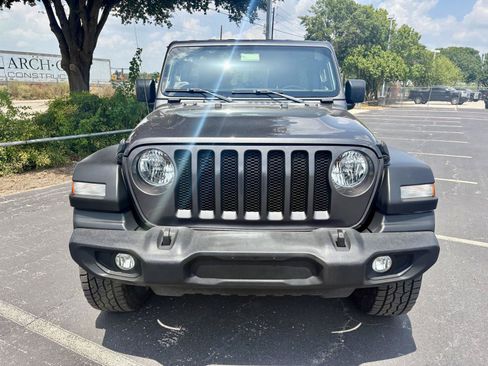 Used 2022 Jeep Wrangler Unlimited Sport AWD/4WD image 10