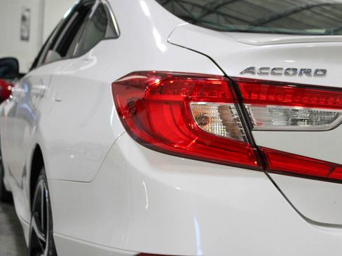 Used 2020 Honda Accord Sport image 34