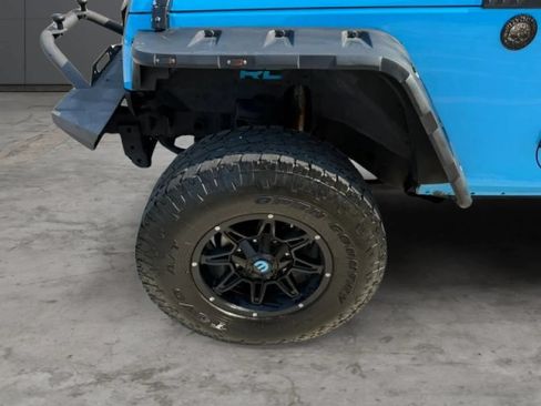 Used 2017 Jeep Wrangler Sport AWD/4WD image 21