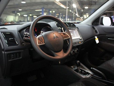 New 2026 Mitsubishi Outlander Sport ES image 5