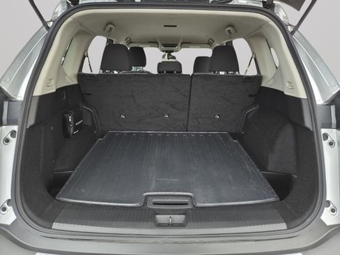 Used 2022 Nissan Rogue SV image 24