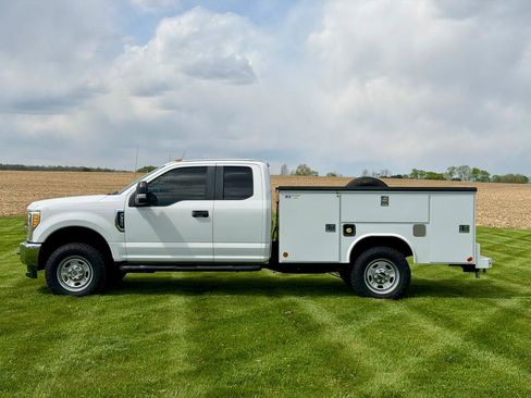 Used 2018 Ford F350 XL w/ Power Equipment Group AWD/4WD image 3